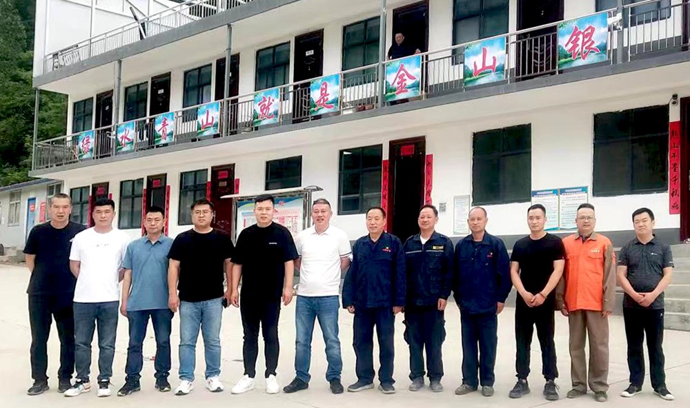 開元集團(tuán)董事長許明月蒞臨盧氏中科檢查指導(dǎo)工作