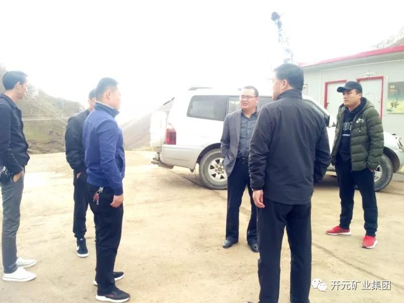 科學(xué)發(fā)展 統(tǒng)籌兼顧 穩(wěn)步生產(chǎn)│州、縣國土資源局領(lǐng)導(dǎo)赴興海銅鑫進(jìn)行年檢